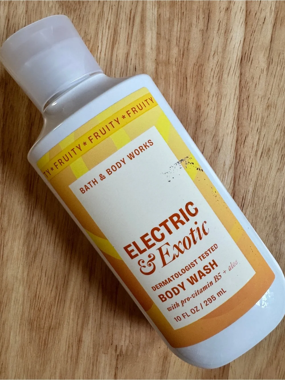Bath & Body Works Electric & Exotic Body Wash & Care Set - Yellow